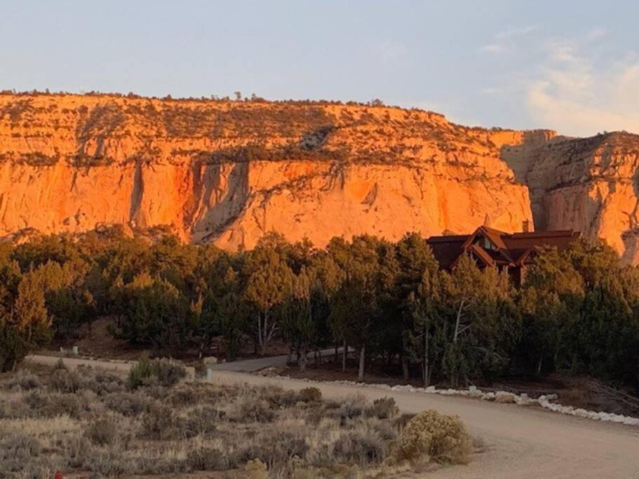 Painted Cliffs-Hot Tub, Amazing Views Between Zion And Bryce Villa Orderville Dış mekan fotoğraf